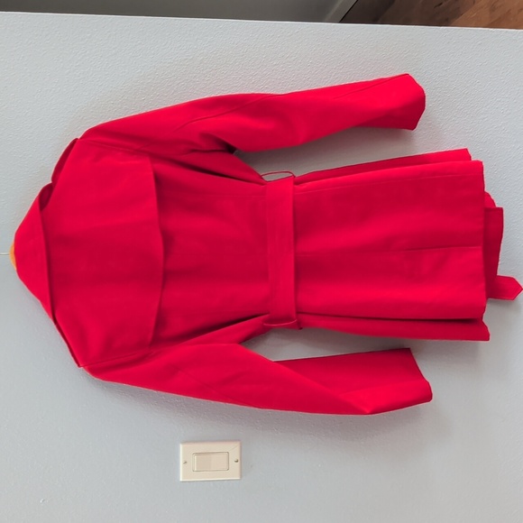 Lands' End Classic Double Breasted Women's Vibrant Red Trench Coat - Picture 6 of 8